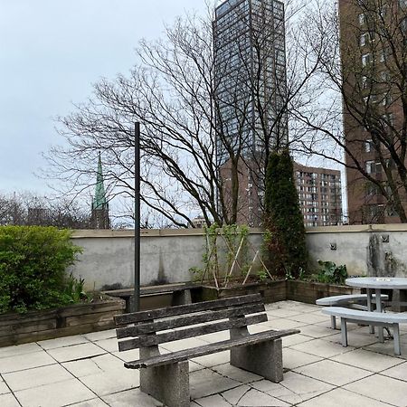 Neill Wycik Hotel Торонто Экстерьер фото