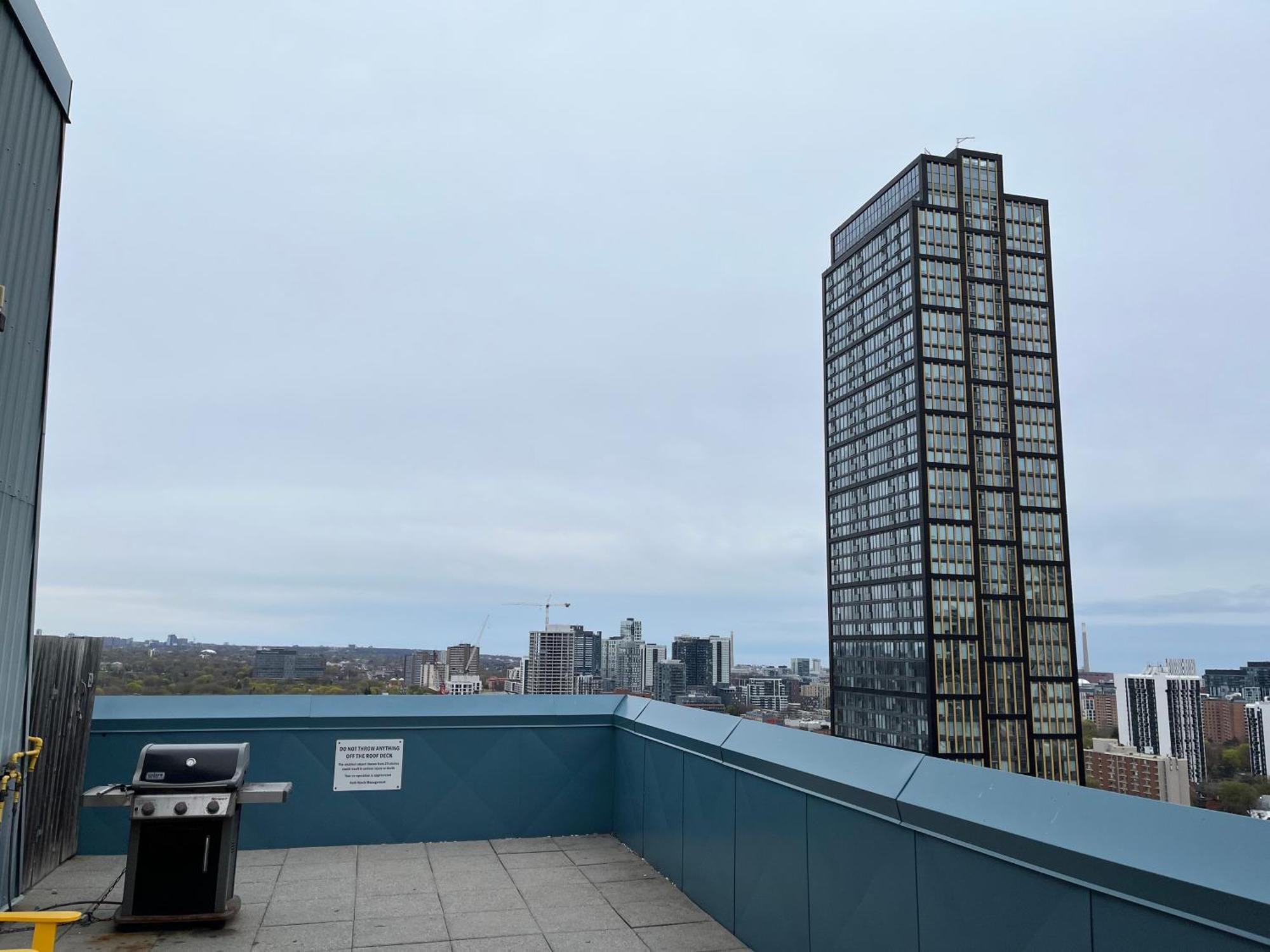 Neill Wycik Hotel Торонто Экстерьер фото