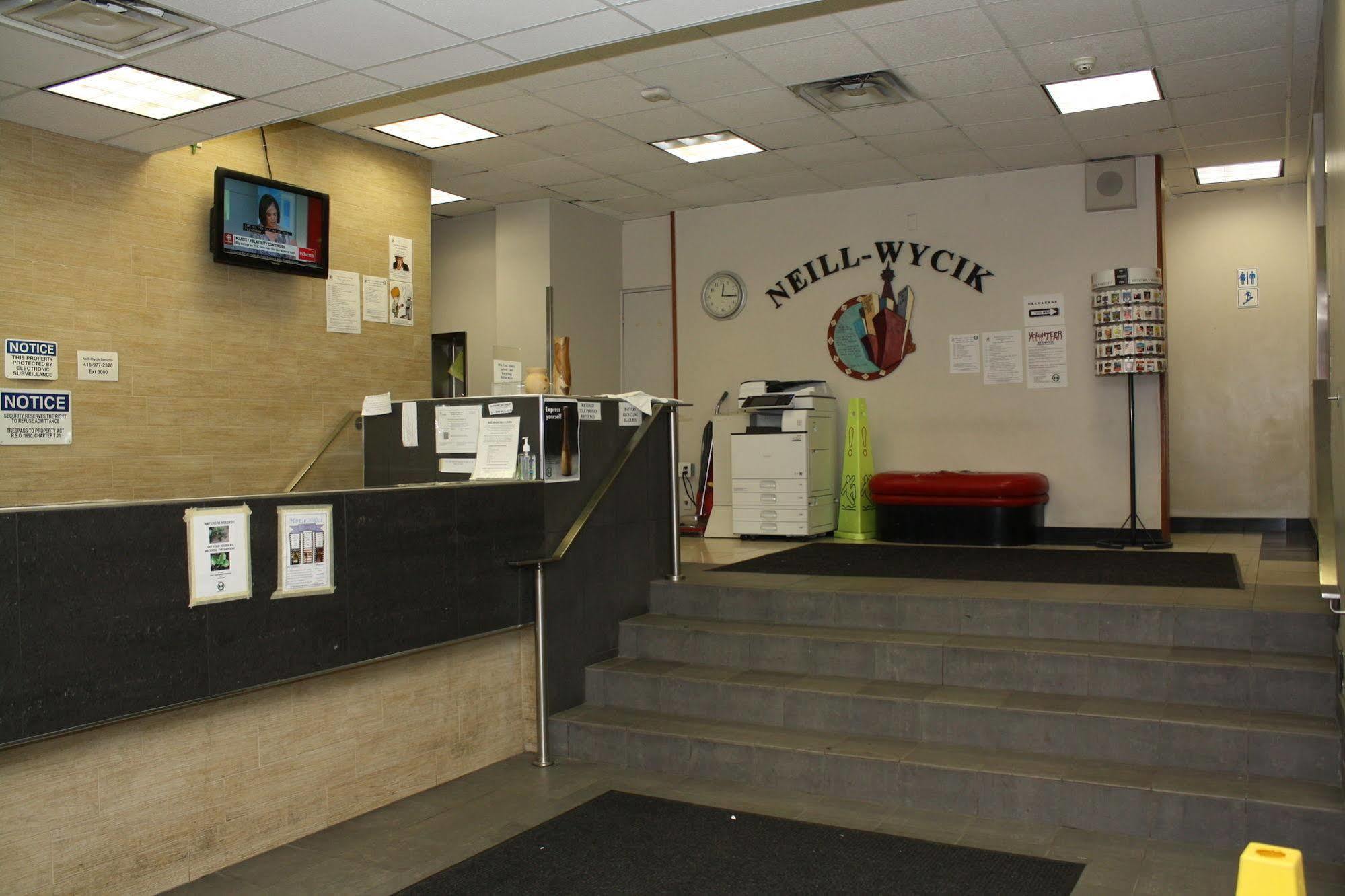 Neill Wycik Hotel Торонто Экстерьер фото